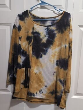 Women's Tie-Dye Long Sleeve Top in Mustard and Navy